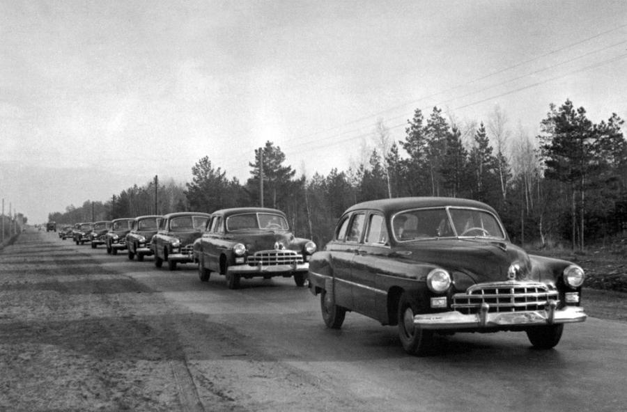  ГАЗ-12 ЗиМ 1950 года  (фото 11 из 12)